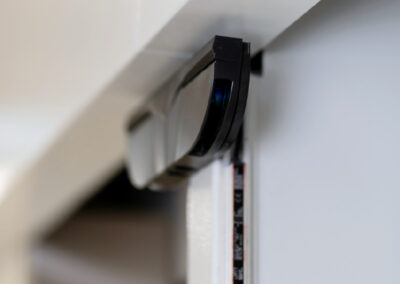 cupr_systems_radiation_shielded_doors_project_gallery_fn_olomouc_linear_system_doors